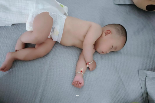 湛江宝宝突然很多眼屎